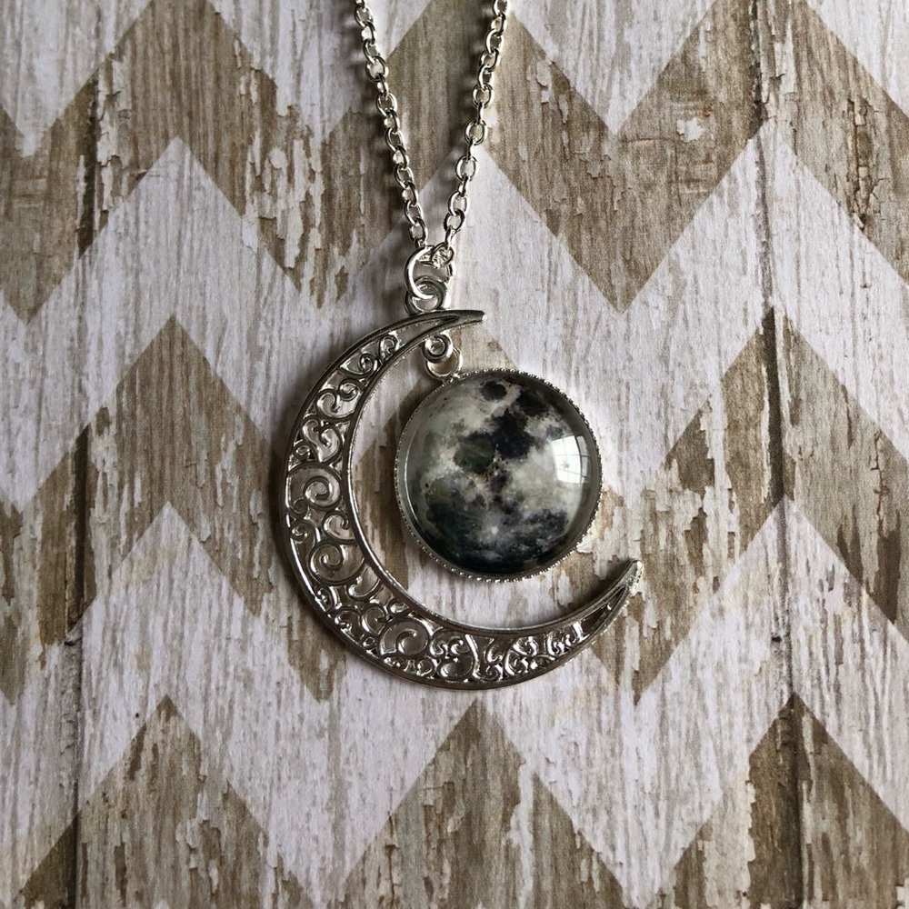 Crescent Moon Necklace *HANDMADE BY ME**FIRM**